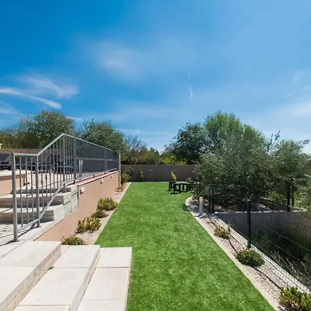 Villa Meadow With Swimming Pool