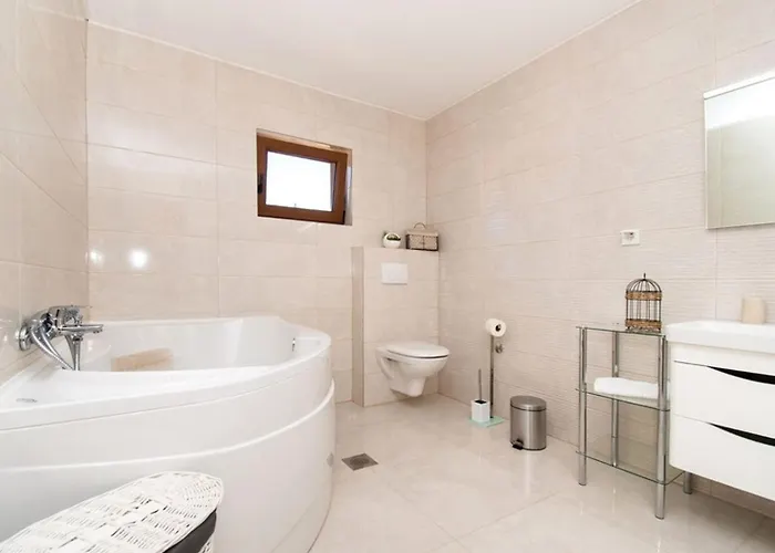 Meadow With Swimming Pool Villa *