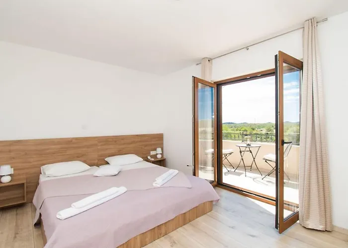 Meadow With Swimming Pool Villa Budak